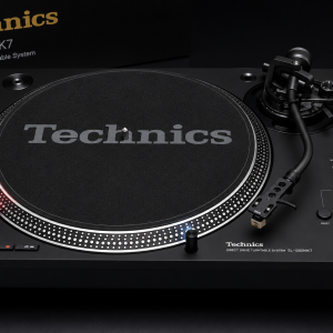 Technics SL-1200MK7 – Tornamesa Profesional Direct Drive